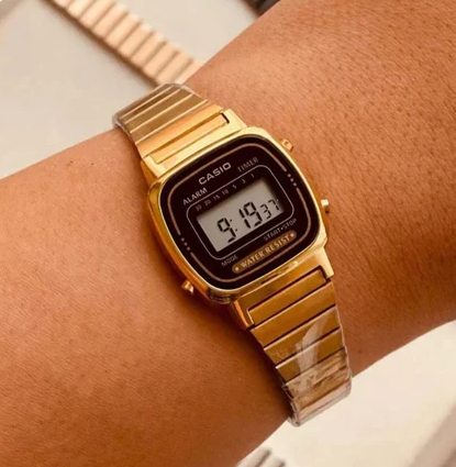Vintage D124 Gold (Digital Watch)